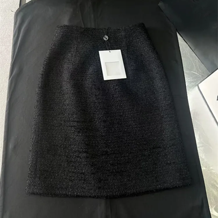 Customization European women's fashion 2026 spring new styles Long-sleeved suit collar tweed coat and skirt set
