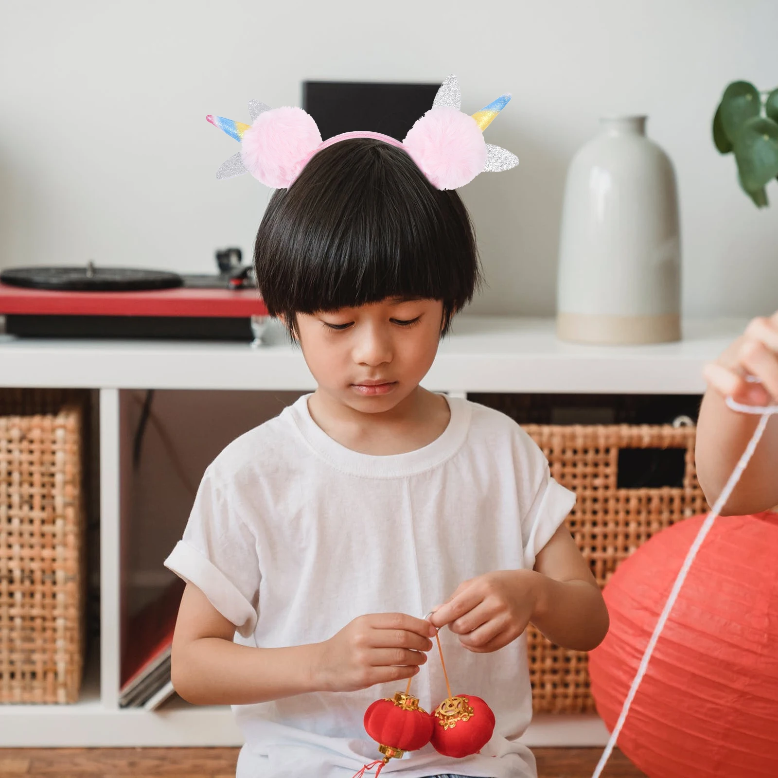 

2pcs Unicorn Hair Hoops Adorable Headband Party Performance Headdress Creative Cosplay Hairband Festive Unicorn Decor Ball