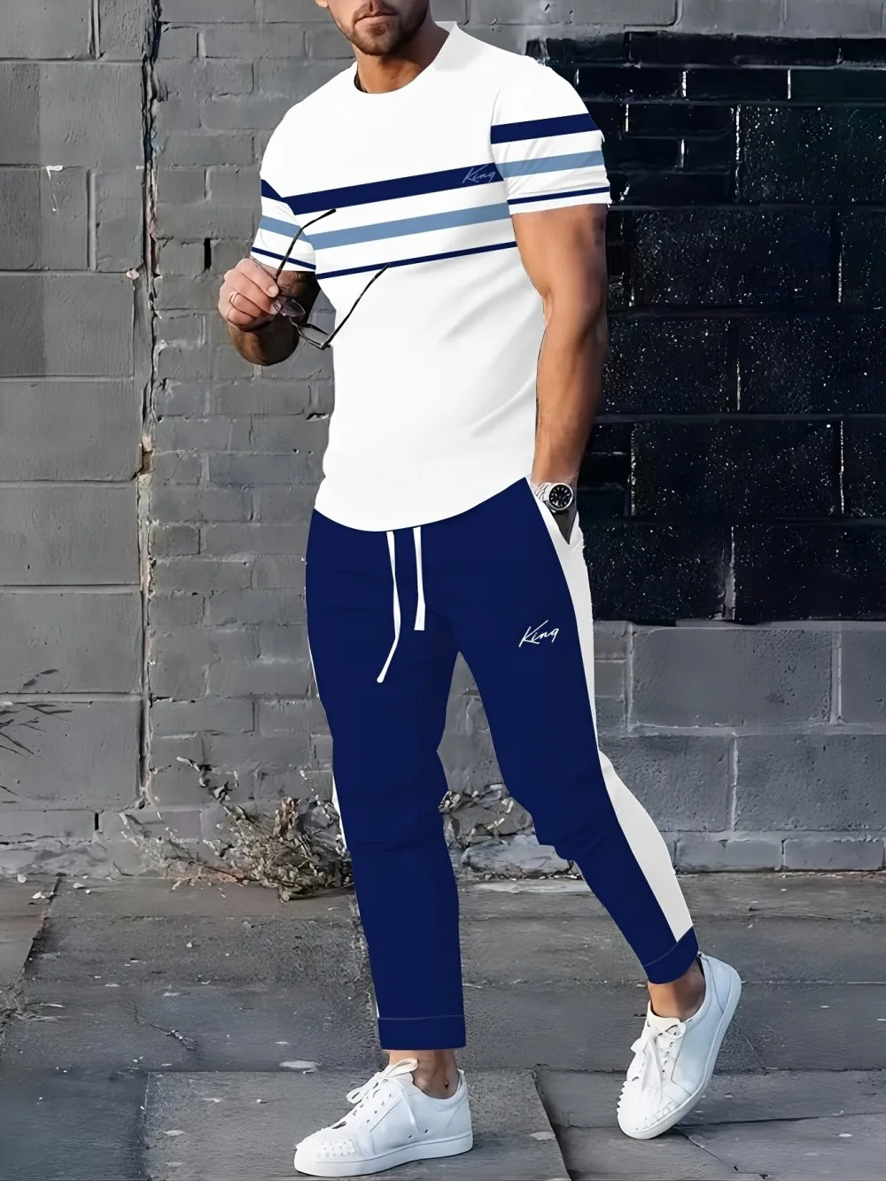 

New trendy men's striped print comfortable breathable round neck short sleeved T-shirt pants set outdoor casual clothing