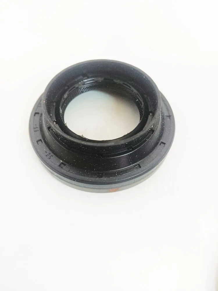 35 * 65 * 12/20mm Automotive front differential oil seal