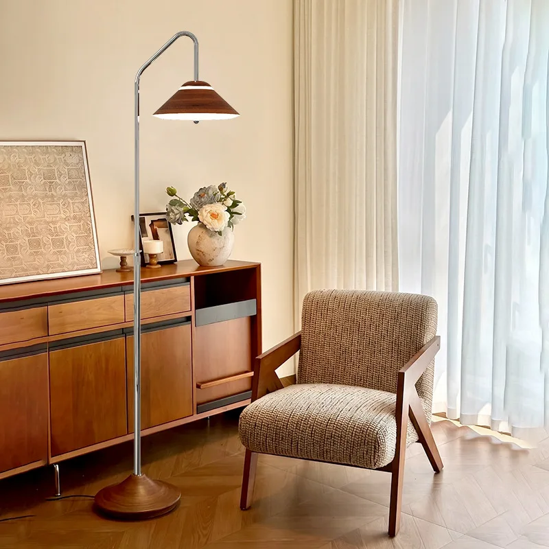 Memphis Vintage Iron Floor Lamp Minimalist Stylish Designer Art Lamp for Living Room Bedroom Bedside Sofa Side Study