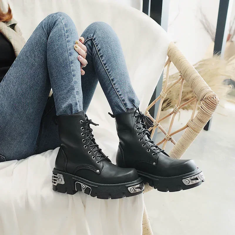 

6CM Punk Style Platform Women Ankle Boots 2024 Women's Motorcycle Boot Fashion Ladies Chunky Shoes Metal Decor Black Gothic 42