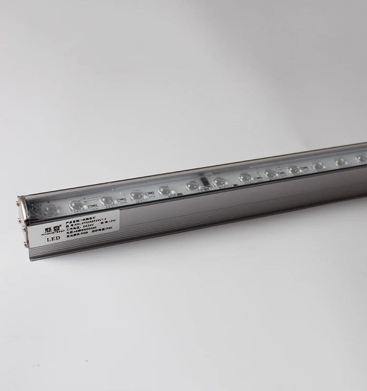 Waterproof 24V CE ROSH Ip67 Dmx Rgb Tube Outdoor Led Linear Light for Building Lighting