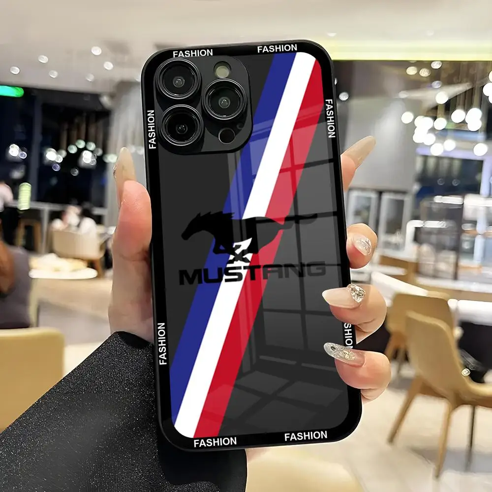 Podkładka pod mysz z logo F-FordS MustangS do iPhone\'a 13 14 12 15 11 Pro XS Max Plus Mini biało-czarna osłona ze szkła hartowanego