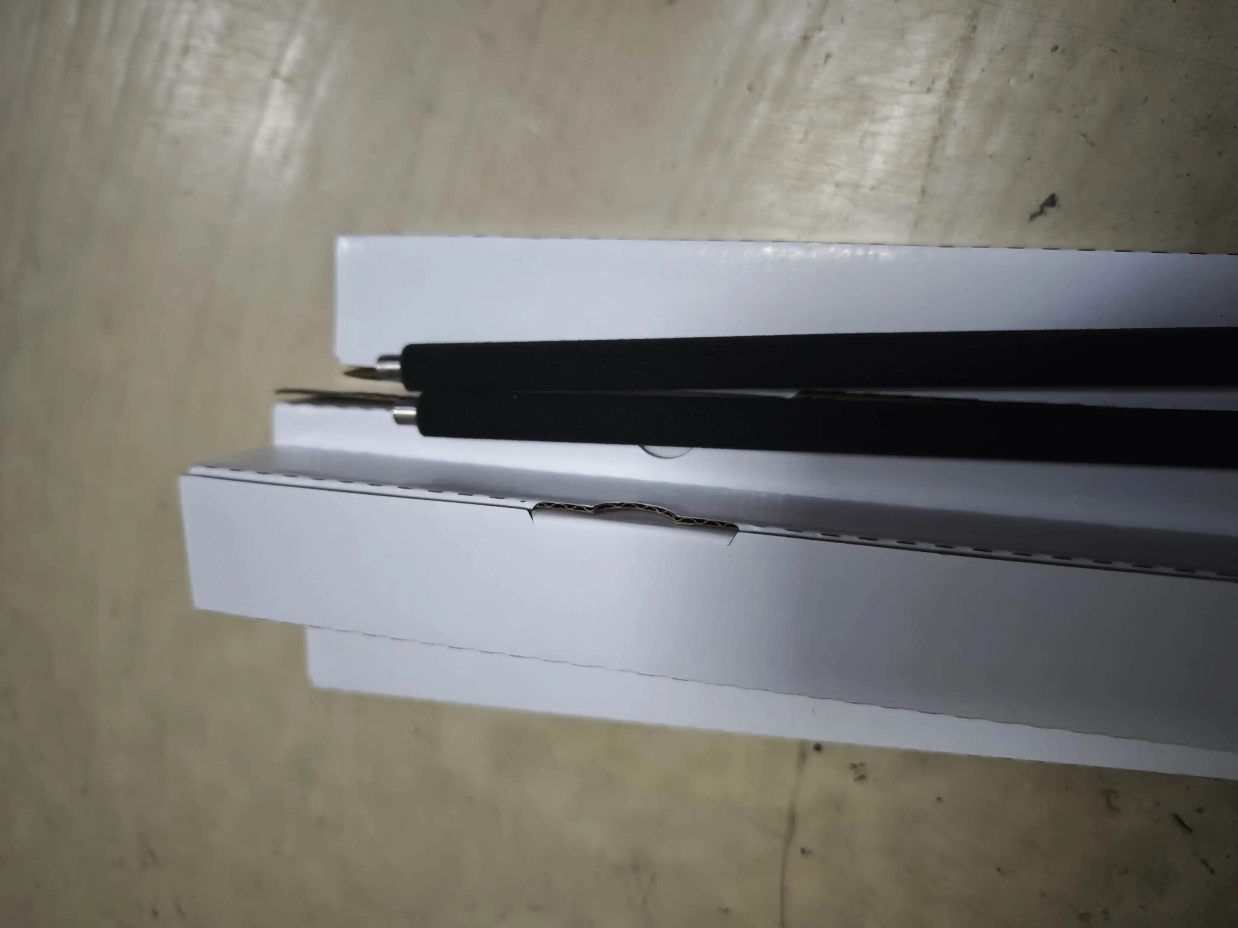 

10шт. C258 C368 Чистящий ролик для зарядки копировального аппарата для Konica Minolta C258 C308 C368 C458 C558 C658 C 258 308 368