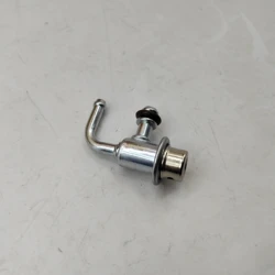Fuel Pressure Regulator For Mitsubishi Montero Pinin Pajero iO Toyota Lexus 23020-70010 2302070010
