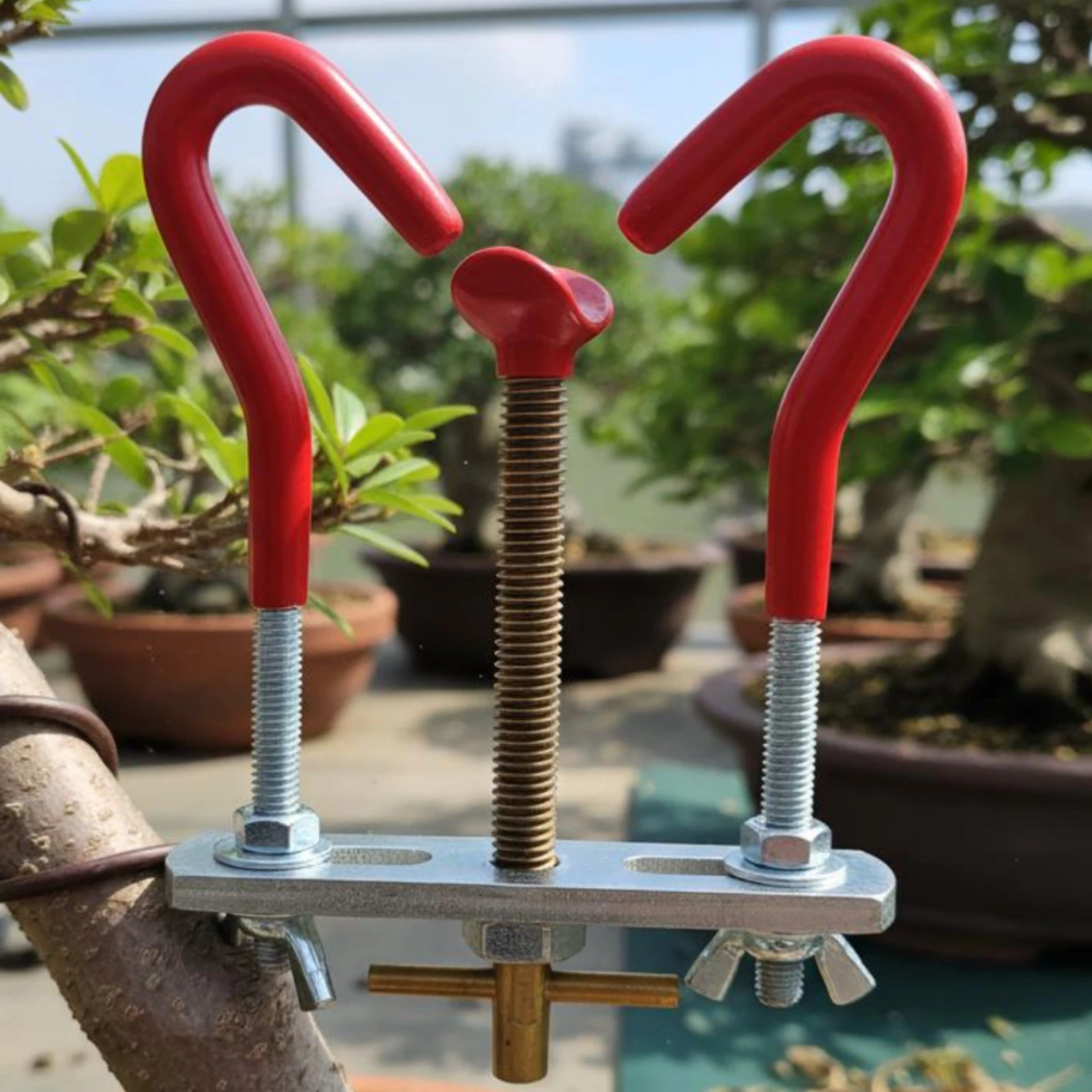 

Branch Training Wrench Adjustable Branch Bender Bonsai Shaping Clamp Easy to Shape Plant Angle Controller Reusable for Gardeners