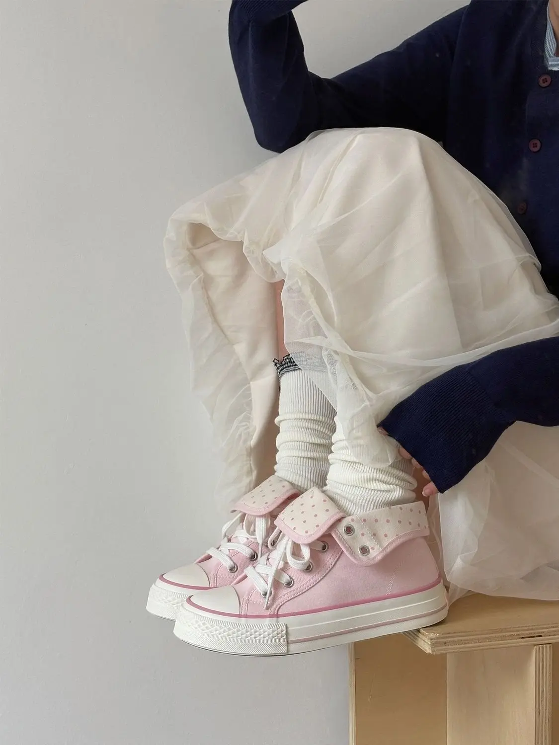 Neue High Help Canvas-Schuhe mit Punkten, Damen-Freizeitschuhe, vulkanisierte Sneakers, bequeme Sport-Walking-Plattform-Flats für den Frühling. – Detail 7