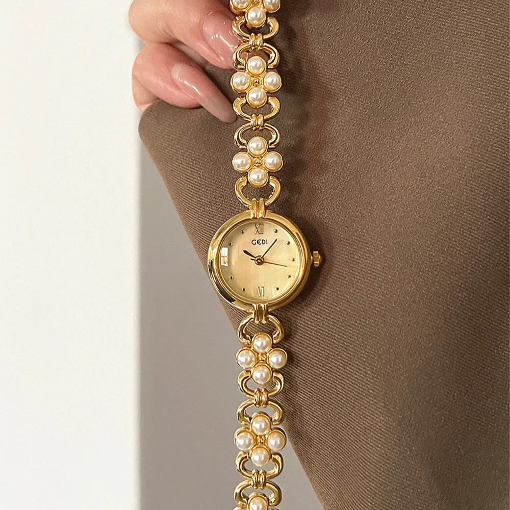 GEDI Women's Watch Pearl Chain Exquisite Fashionable Elegant Versatile Quartz Watch for Everyday Wear