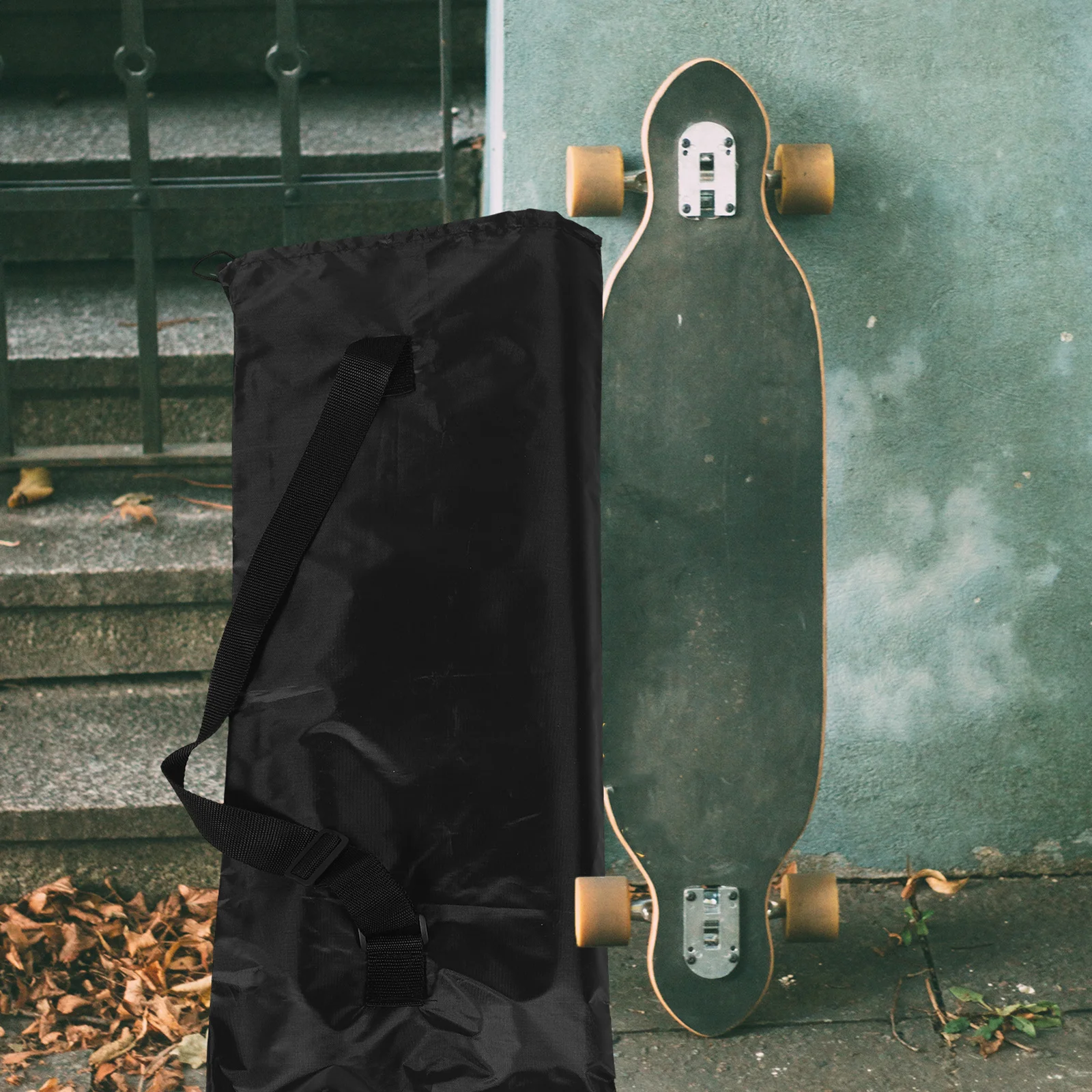 

Skateboard Bag Black Comfortable Stylish Portable Carry Sling Shoulder Bag for Outdoor Skateboard Use Gym Sling