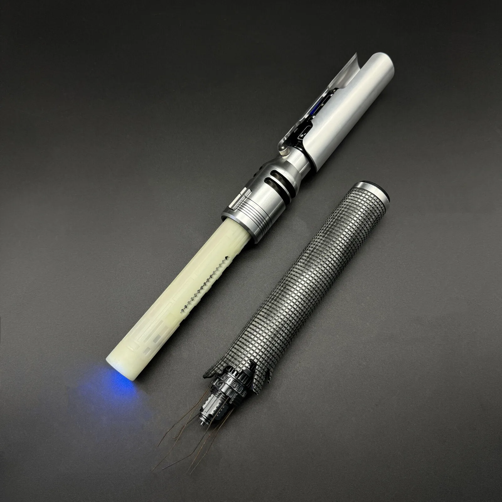 Neopixel Lightsaber معدني ، أرجوحة ناعمة ، مبارزة ثقيلة ، لوحة صوت بكسل ، لعبة تأثيري ، فيلم ، حساس ، V1