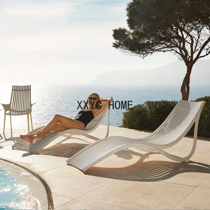 

Уличные шезлонги, кровать, отель, гостевой дом, бассейн, пляжное кресло для отдыха, дизайнерский курортный двор, полиэтиленовый ротанг, тканый
