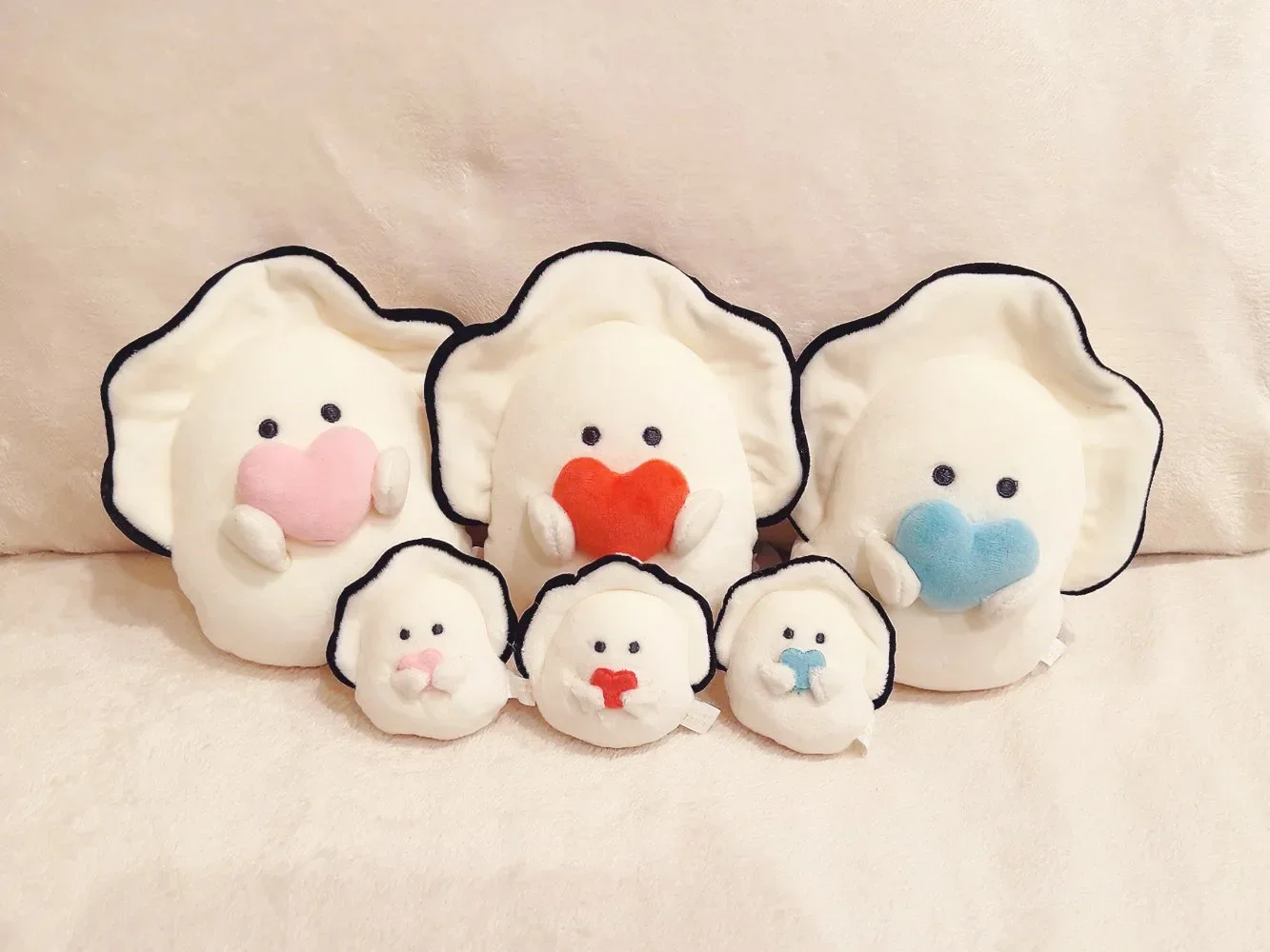 Yell plush toys 7cm kawaii round-eyed raw oyster holding colorful heart Oshiheart Mugyunui Petit Mascot BC Namagaki pendant - view 5