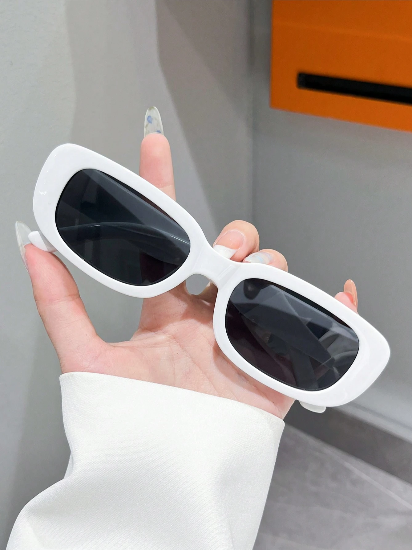 نظارات شمسية مربعة عالية الإحساس للحماية من الأشعة فوق البنفسجية للسيدات، كلاسيكية وعصرية للرجال.