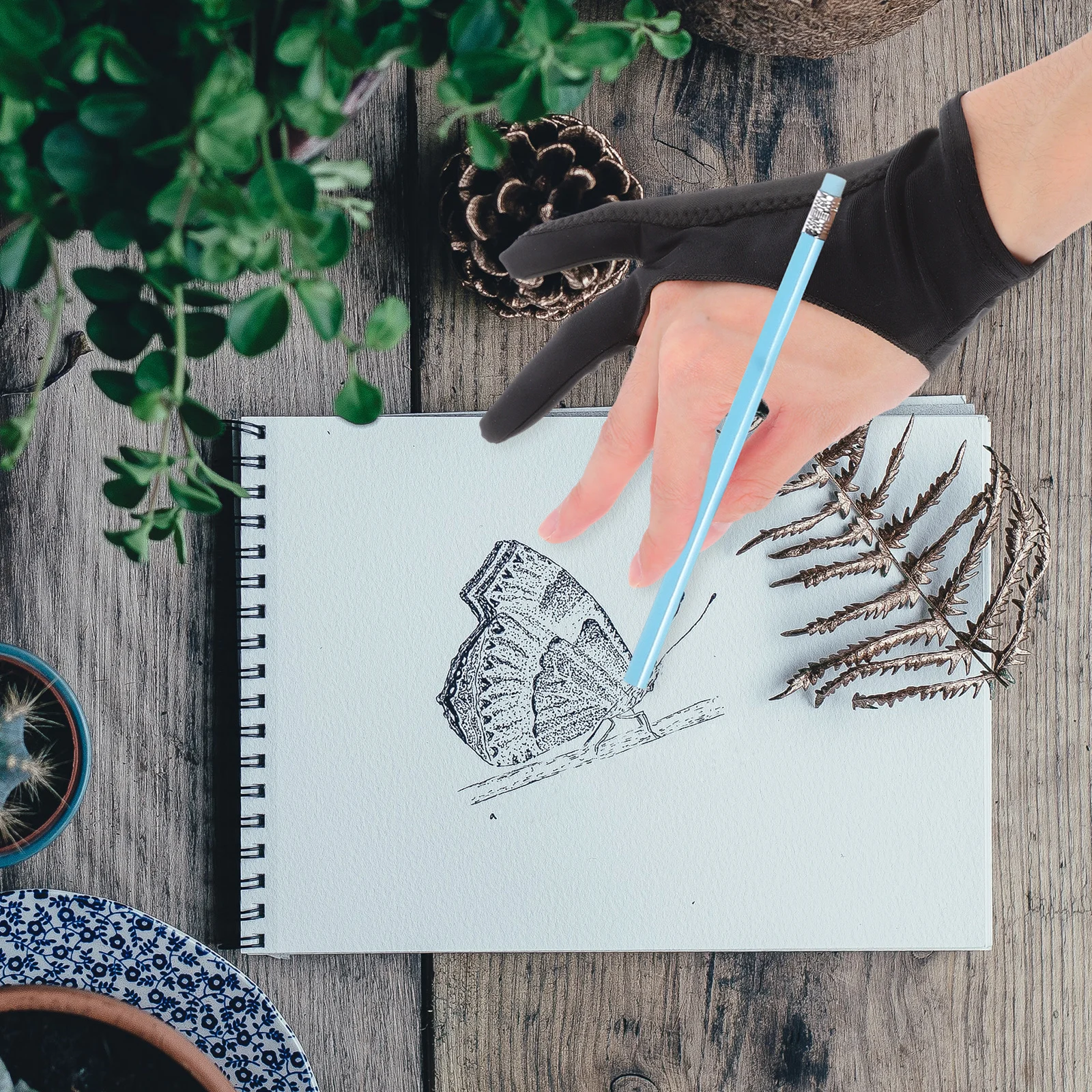 

Drawing Glove 2-Finger Artist Designer Glove for Digital Art Sketching Painting Breathable Anti-Smudge Tablet Gloves M