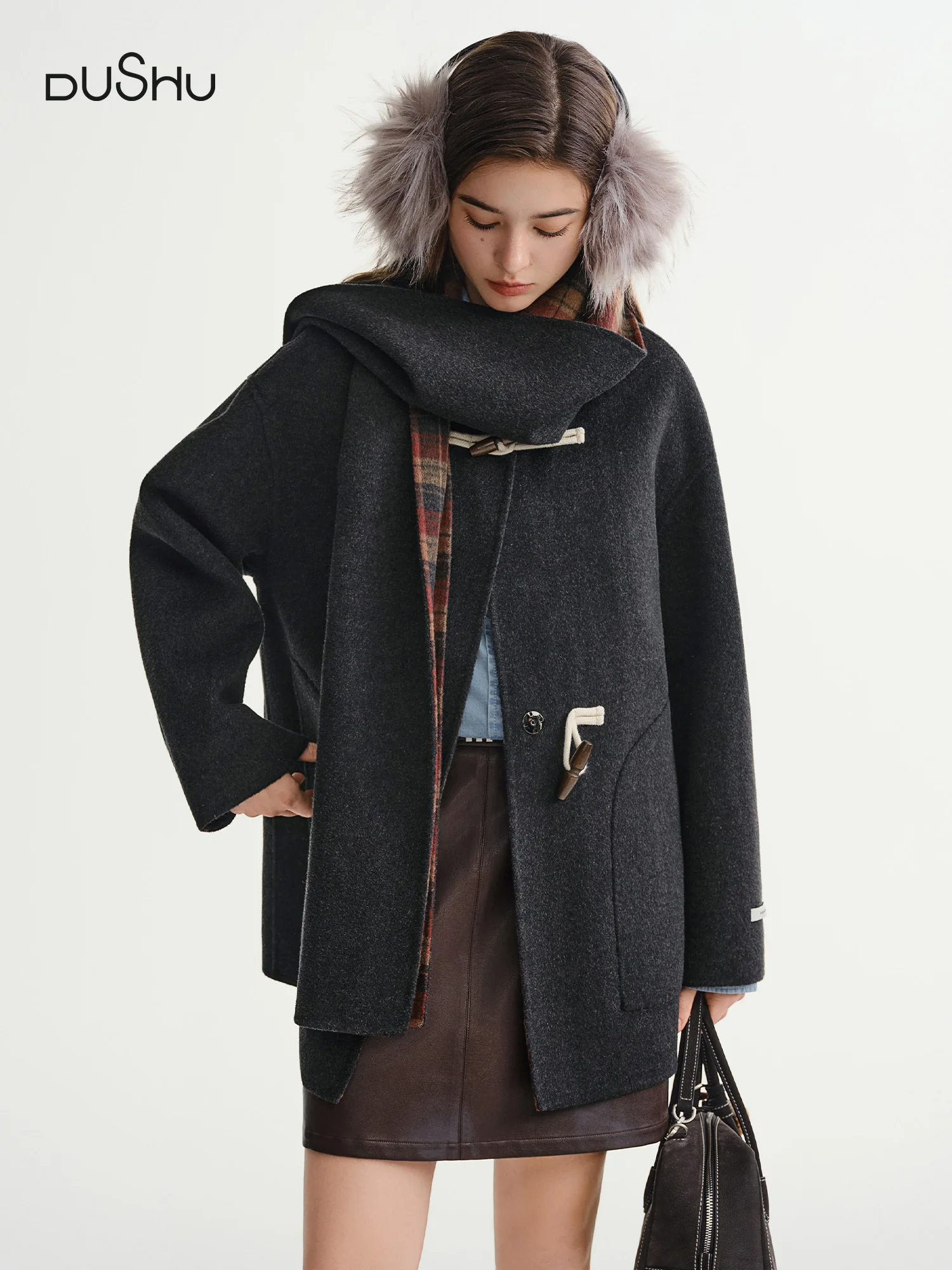 DUSHU Plus Size Women Two Sided Wear Vintage Plaid Wrap Coat 2025 Winter Tweed Overcoat Reversible Long Coat Detachable Scarf