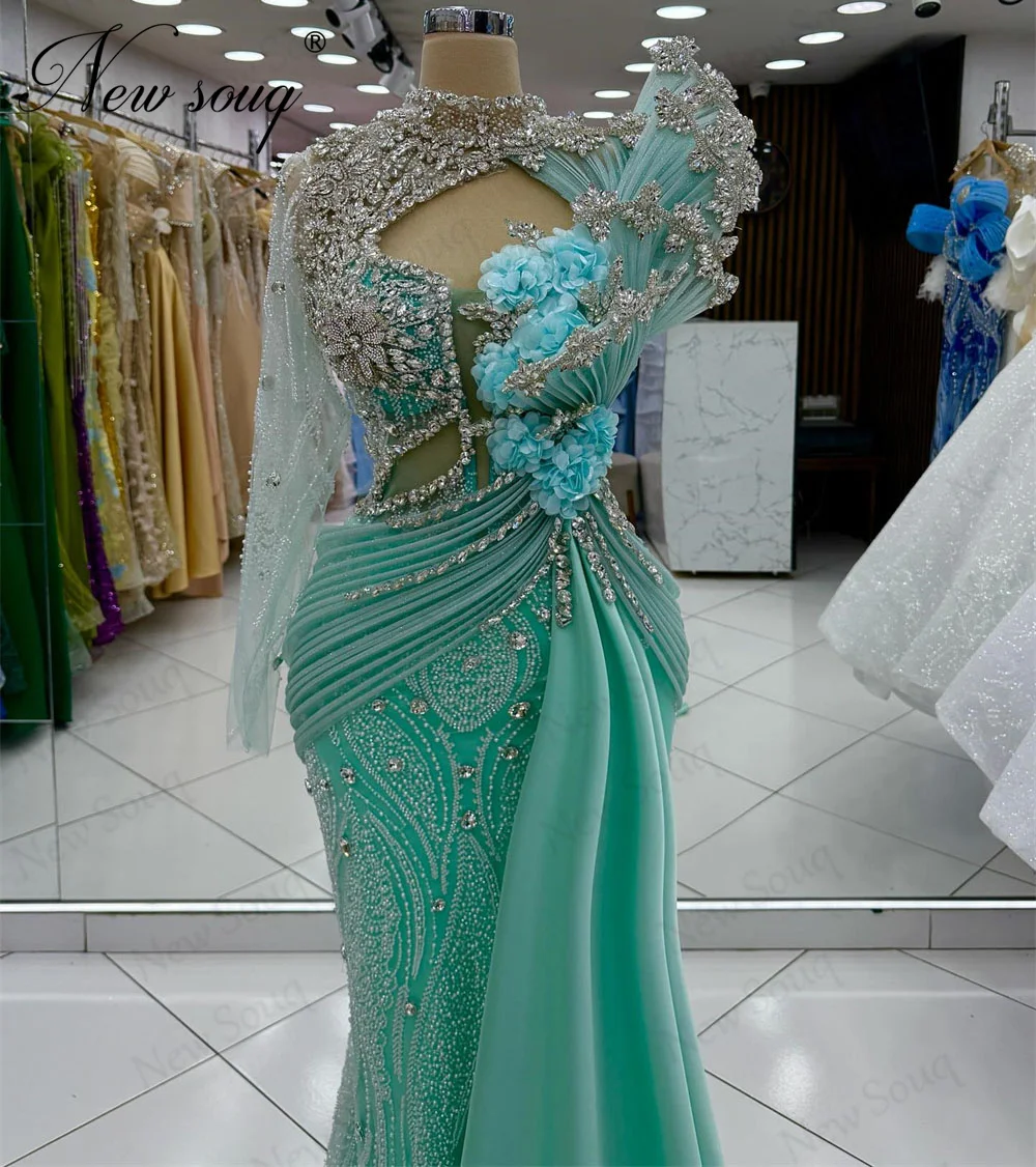 Maßgeschneiderte grüne Perlen Abendkleider mit Schlitzschleppe Luxury2026 Arabische Frauen Abendkleid Meerjungfrau Hochzeit Party Kleider Cocktail