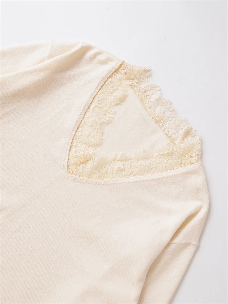 Damska bluzka 2025 jesień nowość biała z długim rękawem mieszanka koronki ozdobna dzianinowa bluzka typu pulower T-shirt casual modna uniwersalna