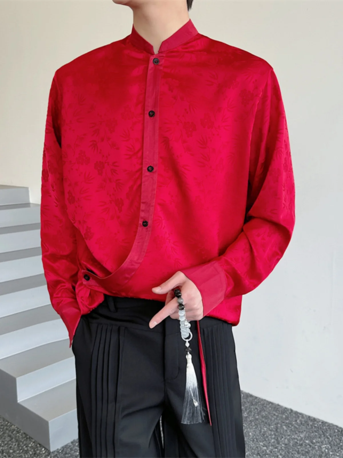 

Новая китайская свободная длинная рубашка для мужчин с косыми пуговицами, модная повседневная рубашка свободного кроя, красная