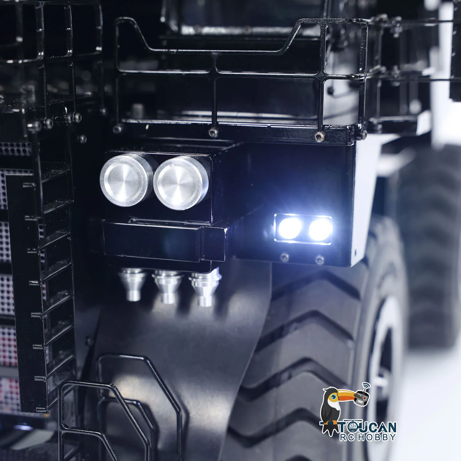 

Радиоуправляемый самосвал 1/20, гидравлический, на пульте управления, для горнодобывающей промышленности, модель 793D, с системой Flysky I6X, световыми и звуковыми сигналами, с батареей, готов к работе, для радиоуправляемого экскаватора