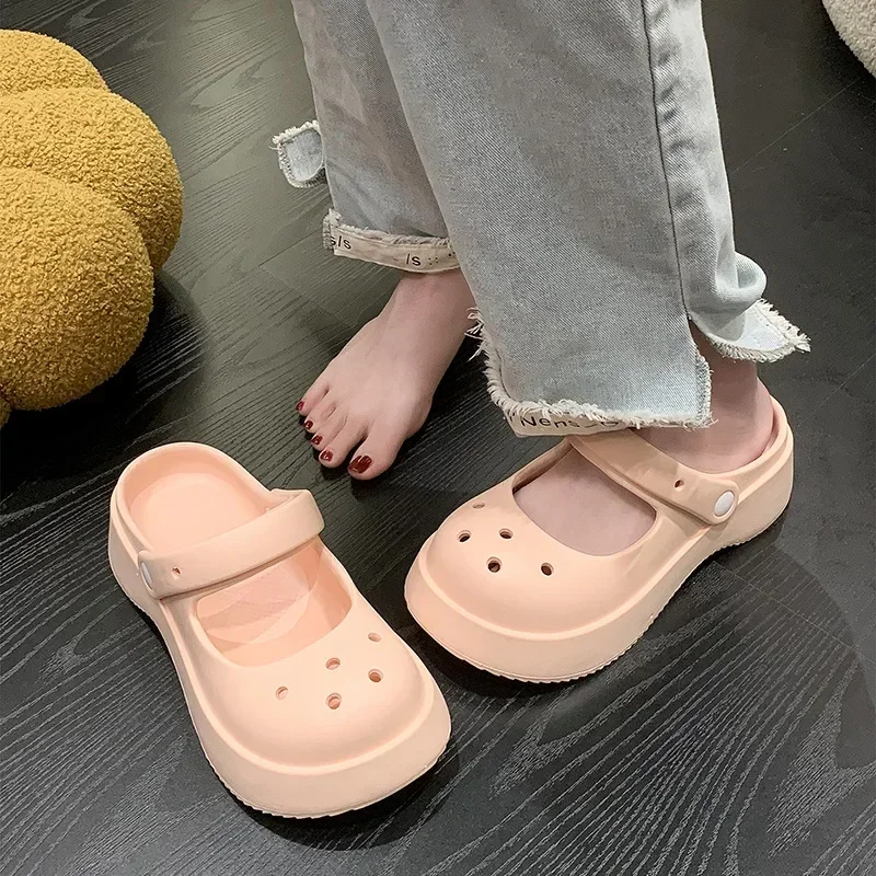 Summer Clogs Holes Slippers Indoor Home Women Casual Soft Soled Sandals Outdoor Beach Thick Bottom Slides Shoes