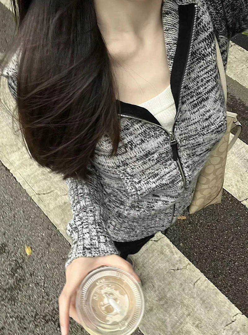 Veste pull à capuche contrastée, Design Floral, couture en fil, vêtements de Style coréen, haut Cardigan en tricot Slim, début d'automne