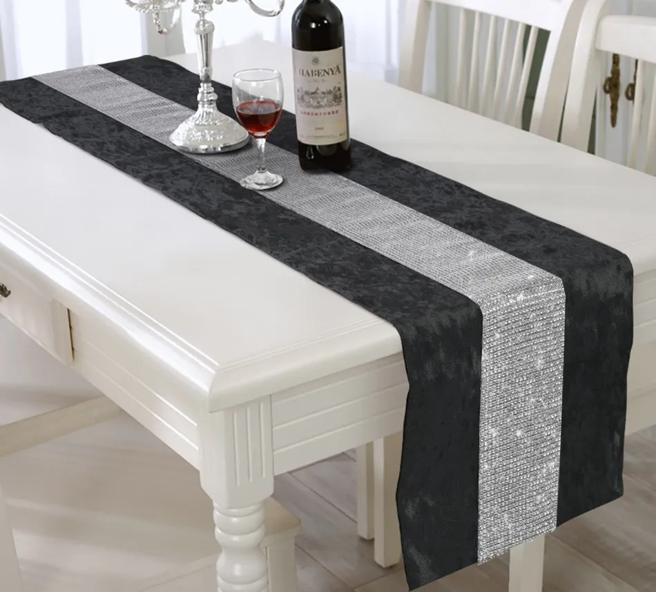 Chinese Luxury Table Runner European Western Coffee Bright Diamond Fashion Western Food Wedding Home Decoration Table Runner