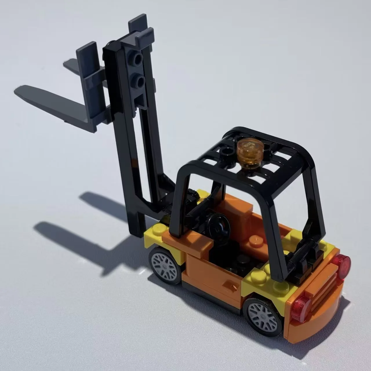 Creative Design Factory Module Mini Forklift Lift Truck Building Blocks MOC Children's Educational Assembly Toys Gift Ornament