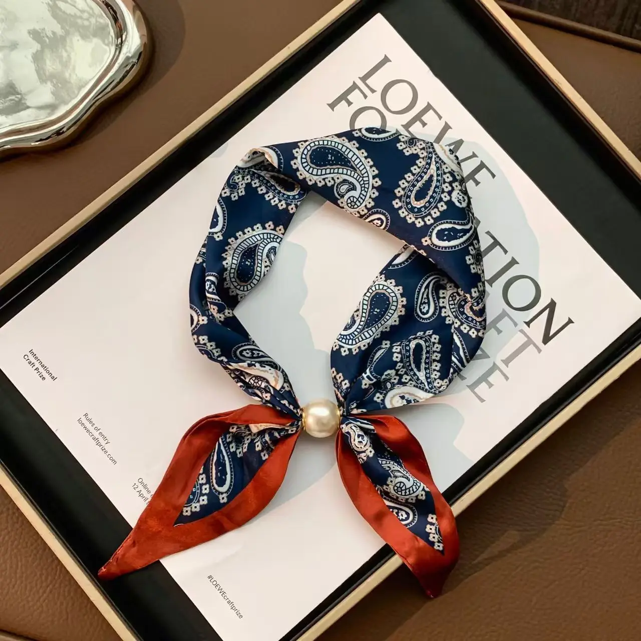 Elegant Dot Pearl Tail Magnetic Scarf Women Fashion Print Versatile Neckerchief Breathable Artistic Neck Wrap Accessory Scarves image 4