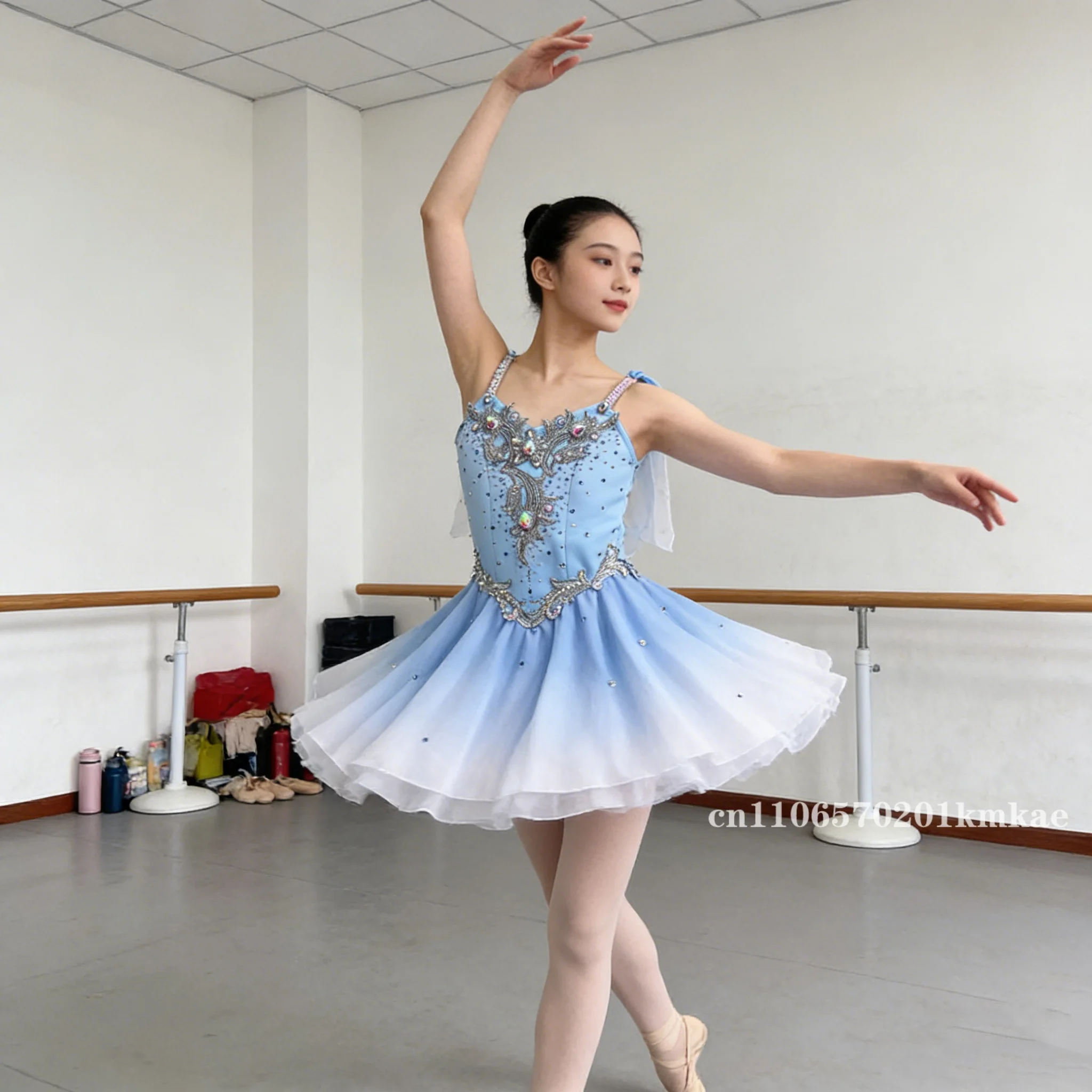 

Синее балетное платье-туту для девочек с эффектом омбре, блестящий лиф с бисером и стразами, юбка из фатина, профессиональный костюм балерины для сценических выступлений