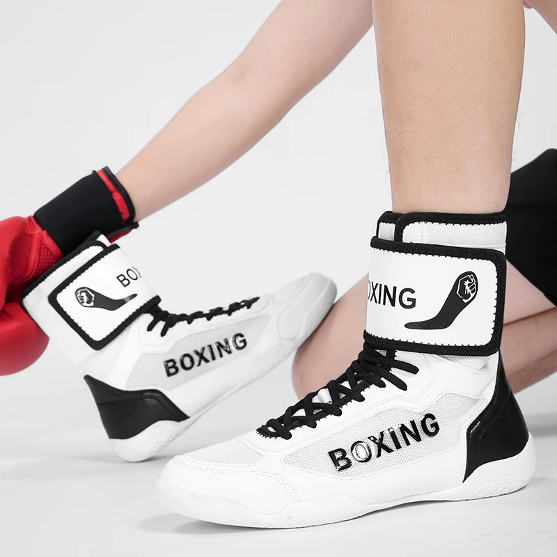 2026 New Trend Men Wrestling Sneakers Breathable Gym Training Shoe Big Size 47 Men Fighting Shoes Mid-Top Man Boxing Sport Shoe