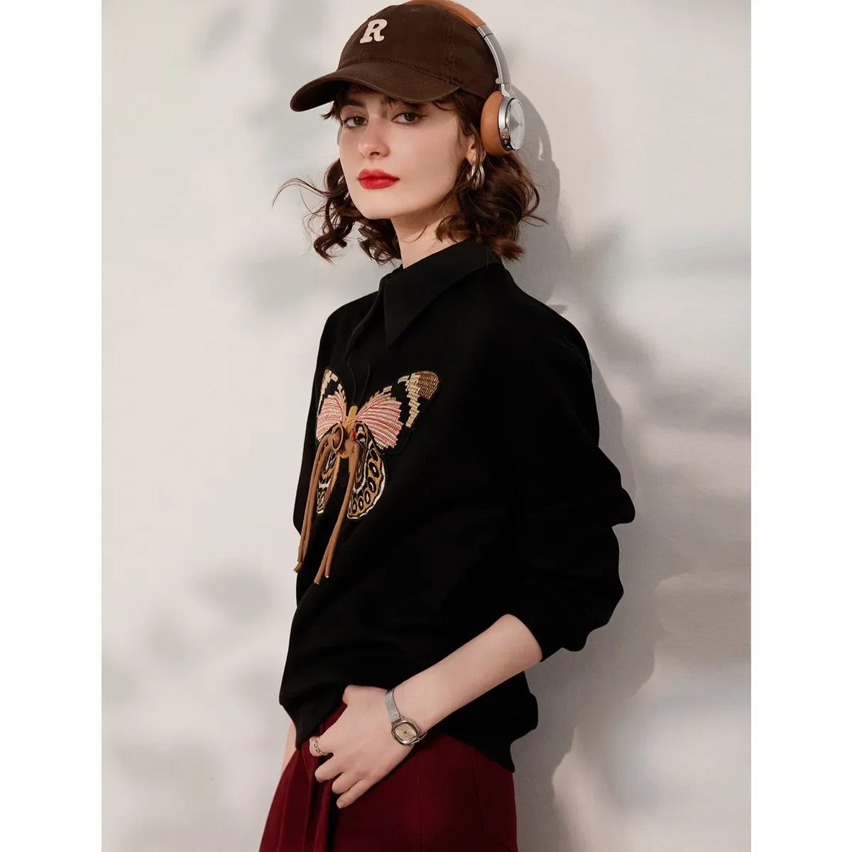 2024 Spring and Autumn Butterfly Embroidery Loose Sweater Fashionable Age-Reducing Lapel Drop Shoulder Long Sleeve Women\'s Top