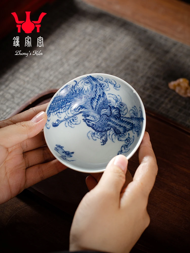 

Zhongjia Master Single Cup Jingdezhen Tea Set Blue And White Firewood Kiln Hand-painted Wall Crossing Cloud Phoenix