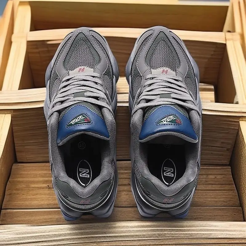 أحذية رياضية متعددة الاستخدامات مستوحاة من الرجعية للخريف والشتاء: صورة ظلية مكتنزة تلبي الراحة الحديثة للارتداء اليومي #2