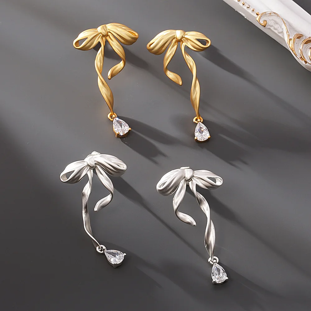 

Fashionable and exquisite personalized ballet bow earrings zircon earrings niche design elegant temperament earrings for women