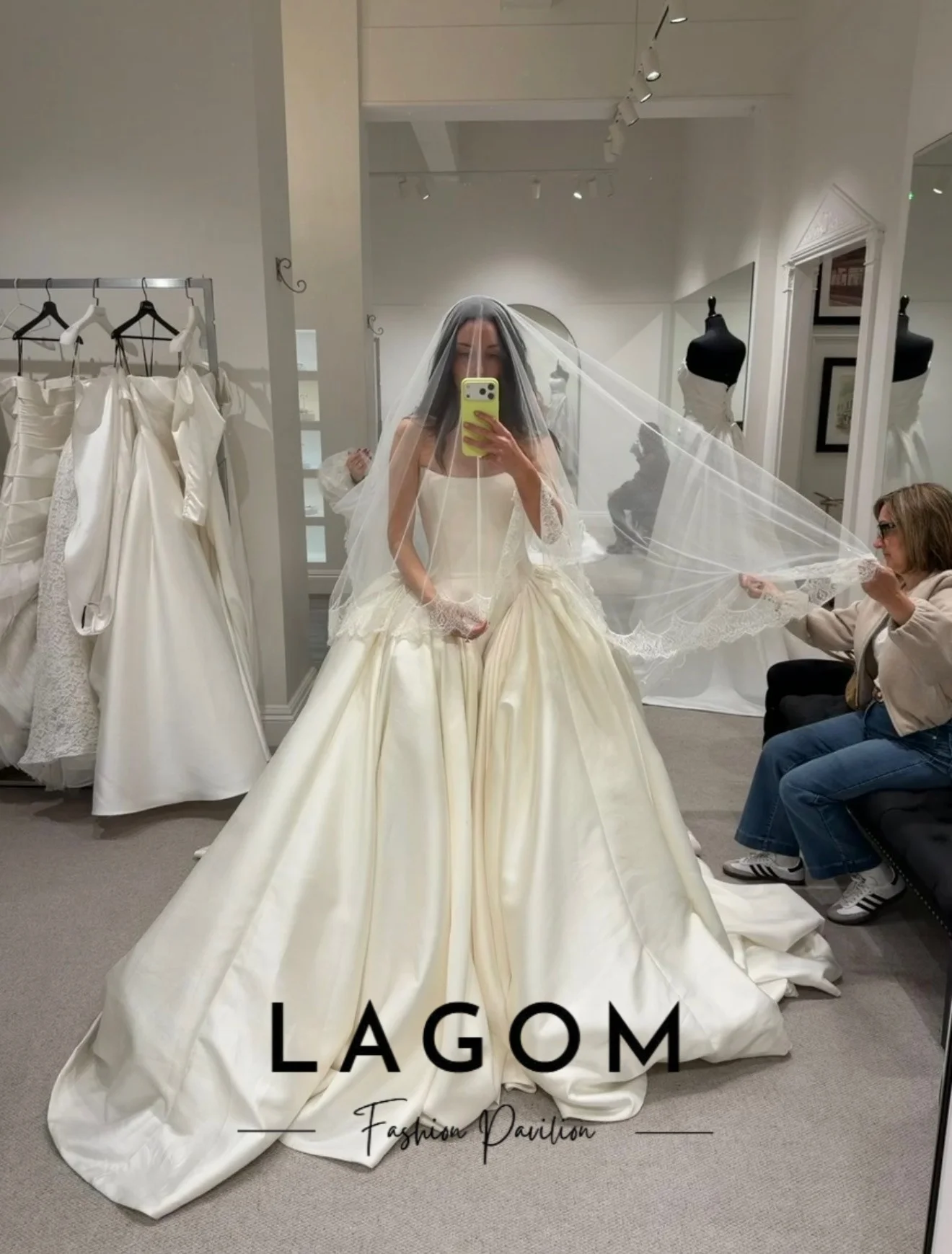 Lagom Satin Ball Gown Wedding Dress Floor Length Chapel Train Elegant  Vestido de novia Strapless Corset Vintage NewCustomized