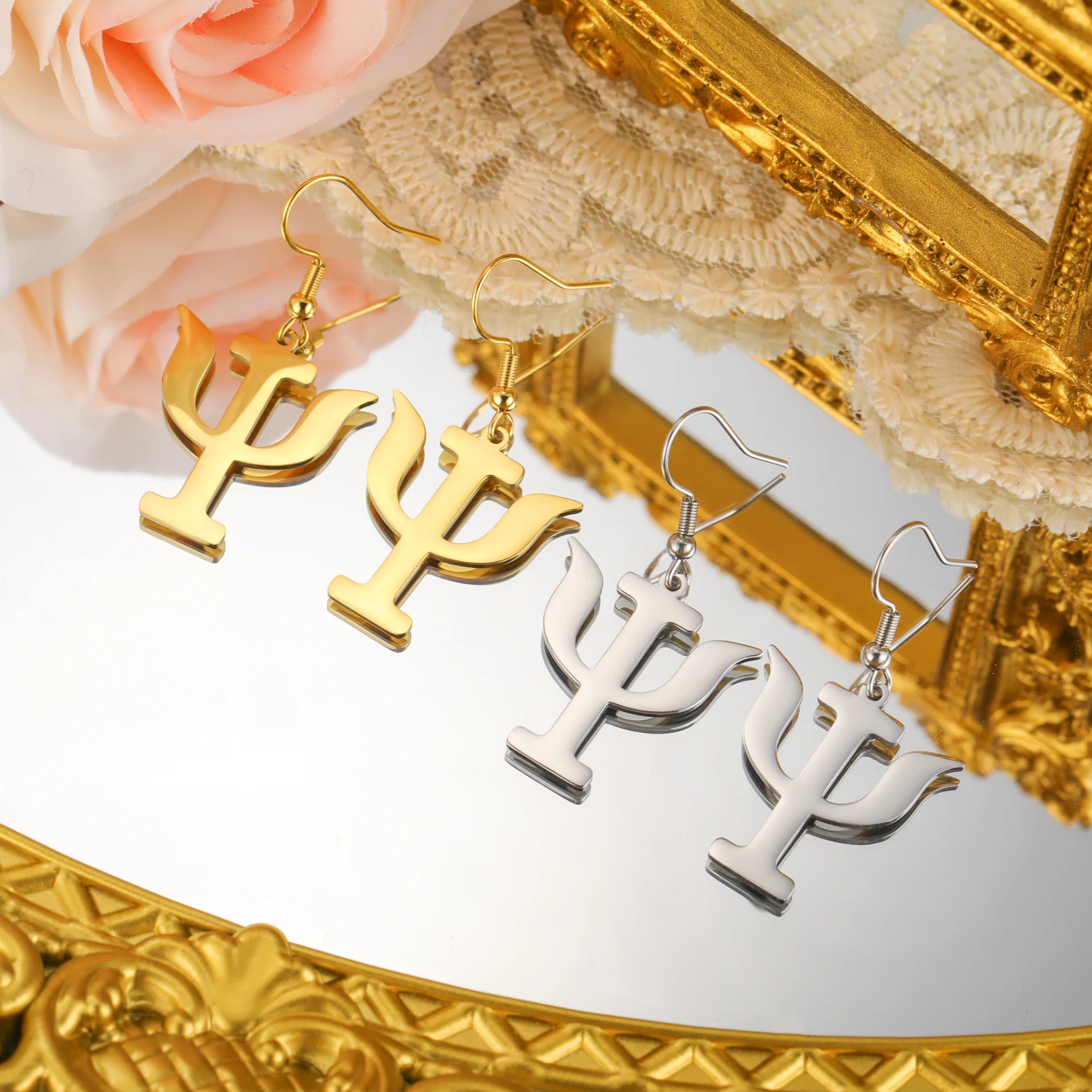 男性と女性のためのシプリスダングルピアス,PSIシンボル,ステンレス鋼ペンダント,ギリシャ文字,ゴールドカラー,クリスマスプレゼント