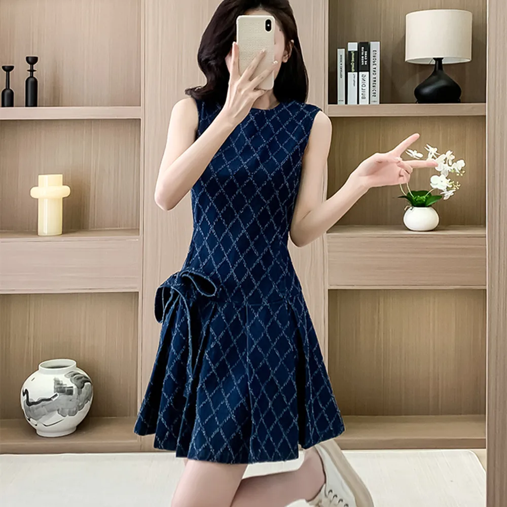 

Elegant Women's Sleeveless Denim Mini Dress Summer New O-Neck Slim Female Fashion Buttons Zipper a-Line Party Vestidos Robe
