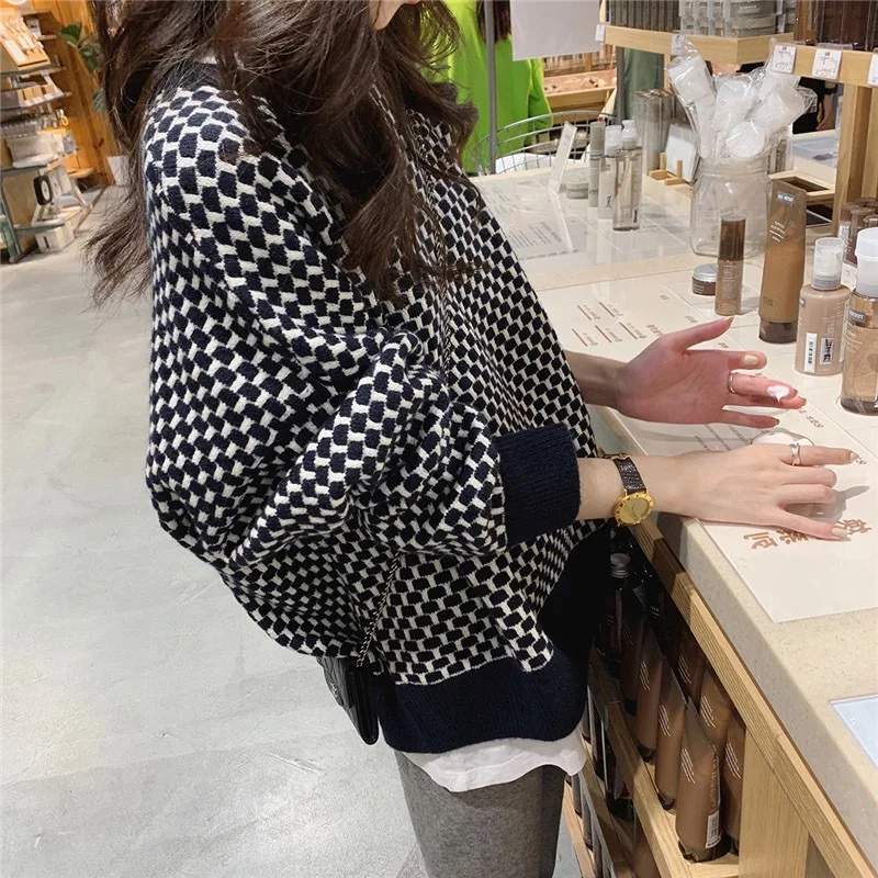 

Women Sweaters Plaid Vintage Long Sleeve Knit Pullovers Thick Jumpers Round Neck Streetwear Loose Casual Lady Autumn 2025
