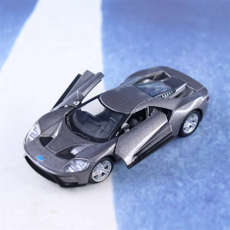 1:36 Ford GT sports car High Simulation Diecast Car Metal Alloy Model Car Children's toys collection gifts F3