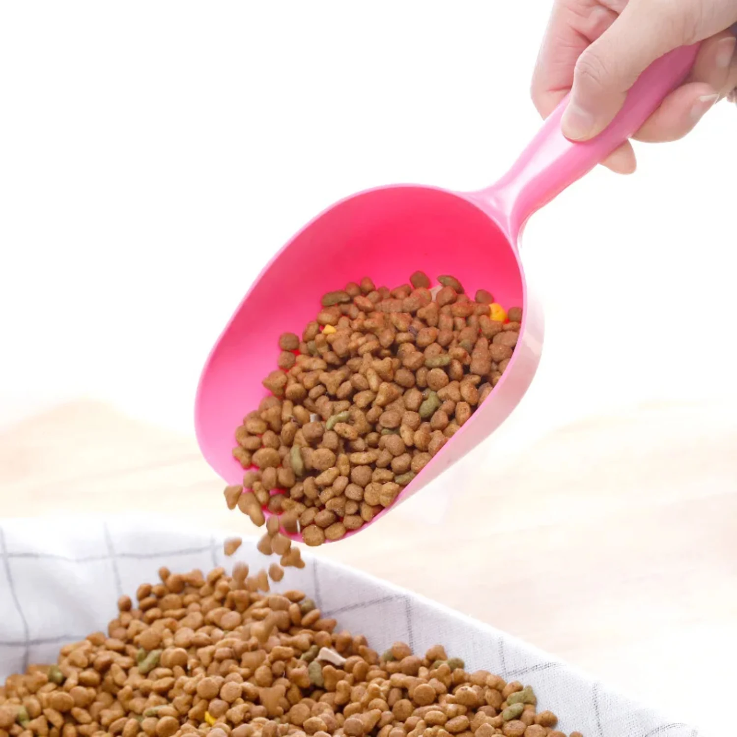 Top-notch High-quality Durable Large Pet Feeder Spoon for Cats and Dogs - Thickened for Long-lasting durability - Reliable, Easy