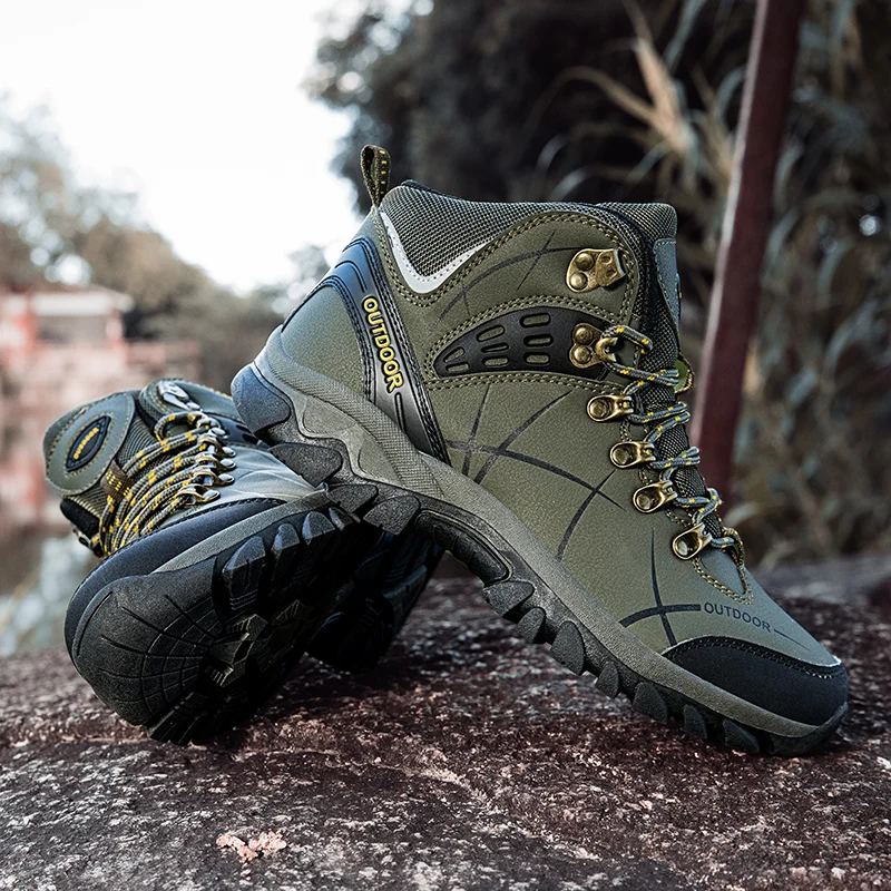 2025 Otoño e Invierno zapatos de algodón gruesos de felpa cálidos para hombres zapatos de Montañismo resistentes al desgaste antideslizantes impermeables