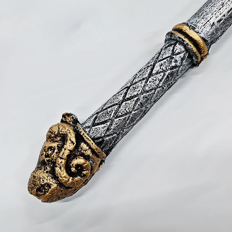 67cm/27.17in PU 전투 도끼 방패 게임 주변기기 카타나 모델 소품 코스프레 파티 용품 디스플레이 할로윈 선물 야외 장난감