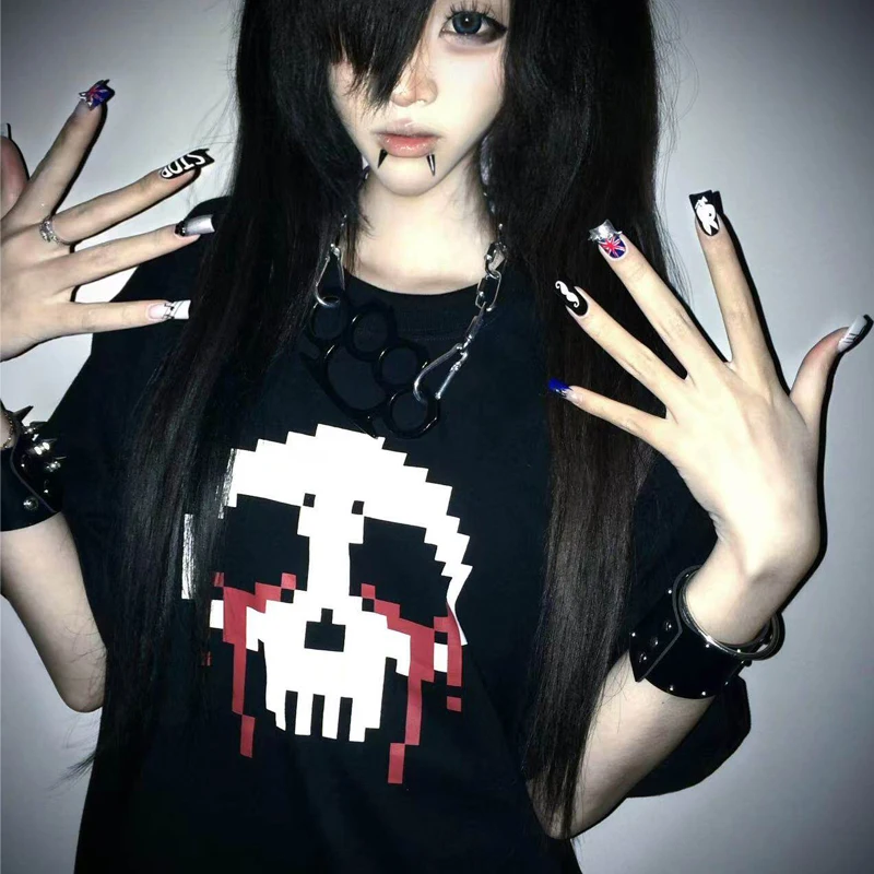 Subculture T-shirt Pixel Skull Printed Cotton T-shirt Summer Casual Streetwear Tops Loose  Fashion Oversize  Women's Clothes Y2k