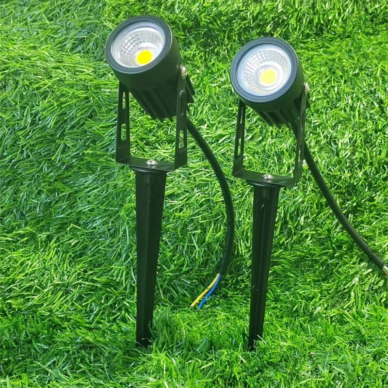 Outdoor Wasserdichte Garten LED Rasen Lampen LED Rasen Licht Spike Glühbirne Tuinverlichting Garten Weg Strahler 220V 110V 12V 3W 5W