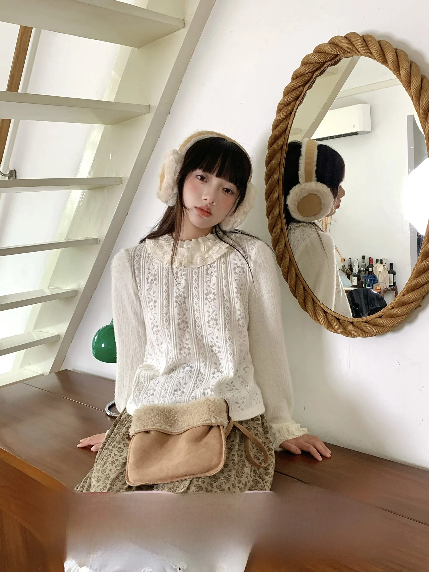 

Женский зимний вязаный топ Hui an Nai Nai с кружевным воротником и ажурным узором, с кружевной отделкой, для ношения как нижний или верхний слой, базовая модель