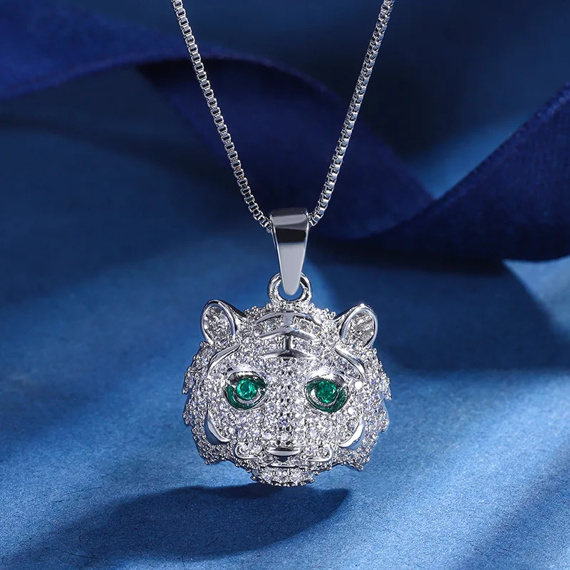 Jewelry New Gold Plated Vintage Full Diamond Luxury Inlaid Leopard Temperament Entry Lux Pendant Suit Wholesale