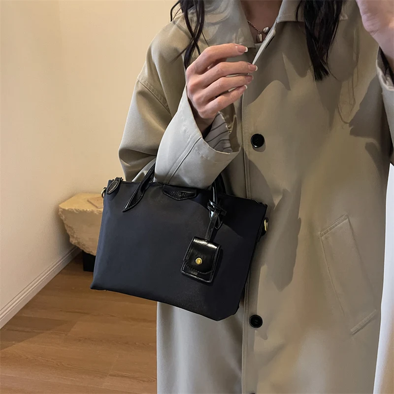 Quality Branded Top-handle Bags For Women Oxford Cloth Mini Shoulder Shopper Tote Bag With Pendant 2024 Designer Handbags Luxury