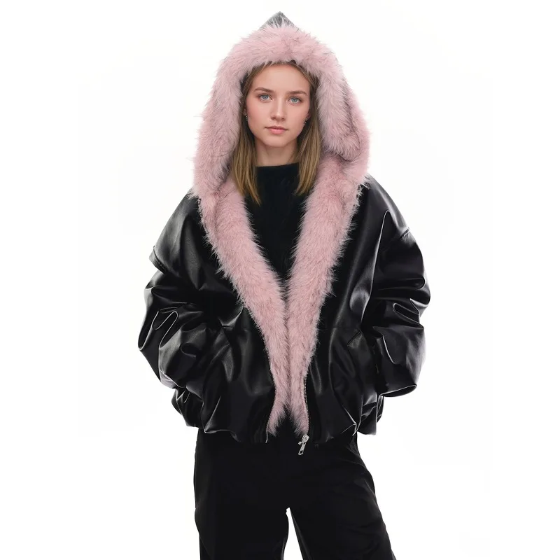 2026 New Winter Warm Pink Plush Lined PU Leather Hooded Jacket Fashion European American Streetwear Women's Zipper Hoodie Coat
