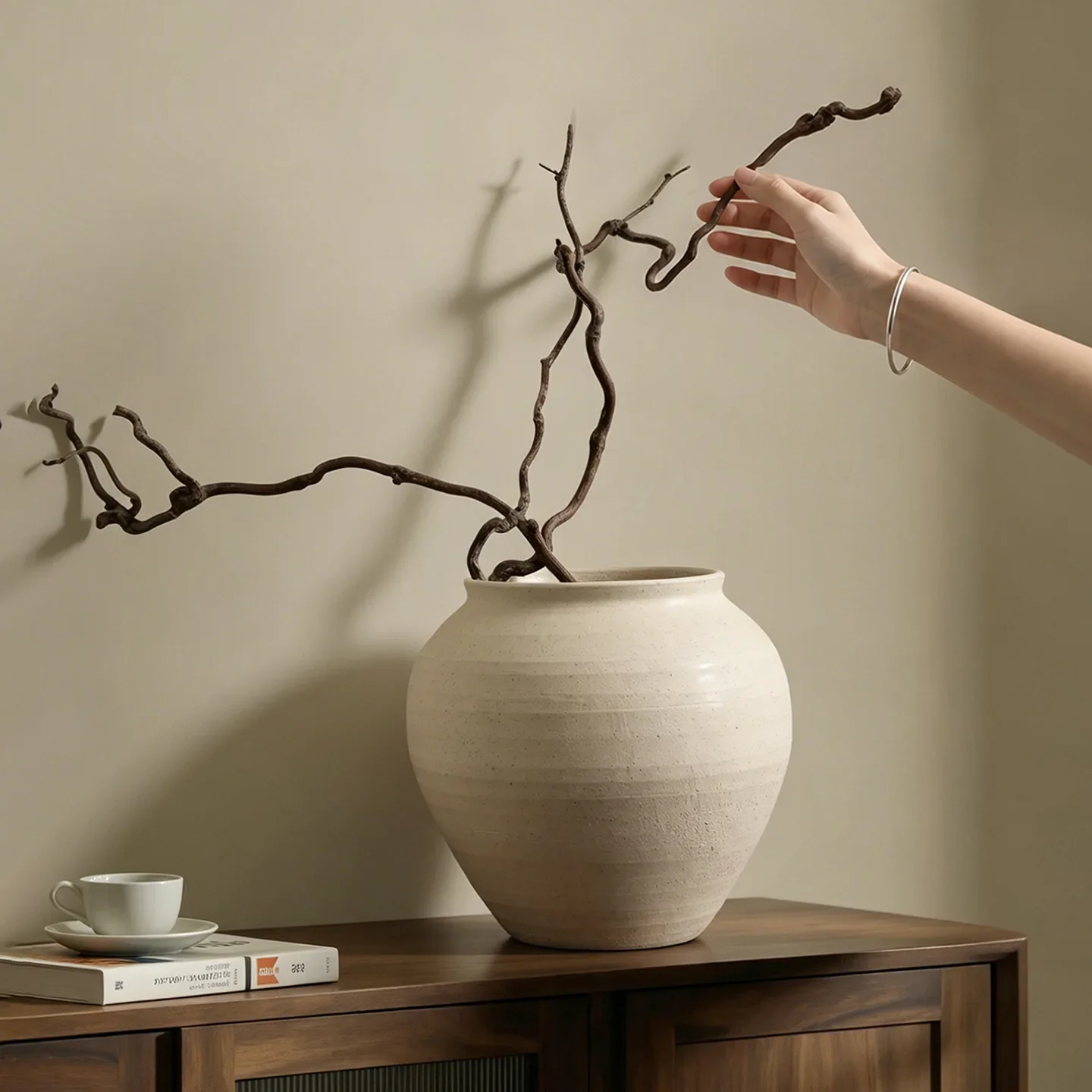 Rustic Ceramic Vase,Wabi-Sabi-Style Ceramic Jar,Elegant Living Room Tabletop Floral Arrangement Decoration